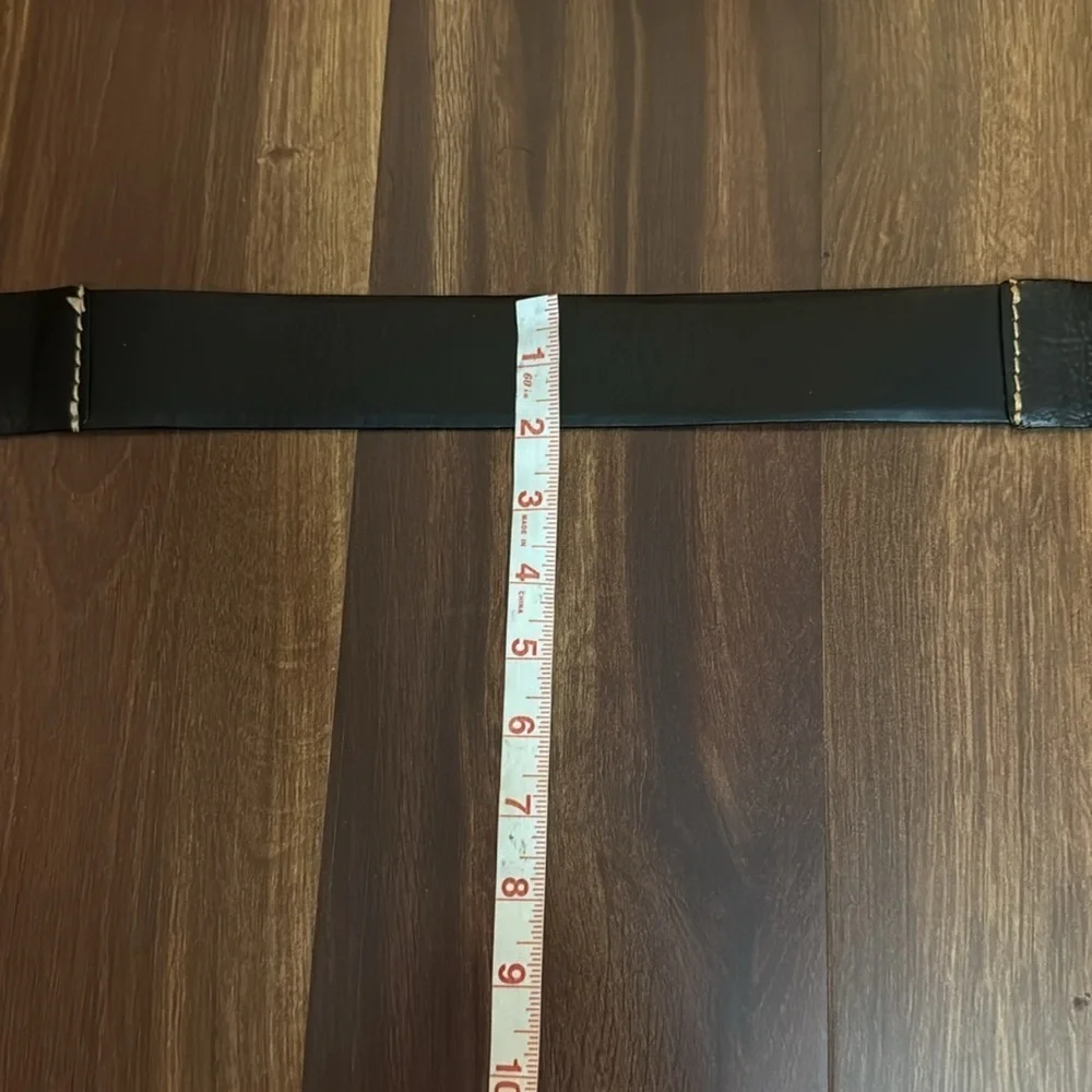 GAP Women’s Black Leather Belt Size Medium